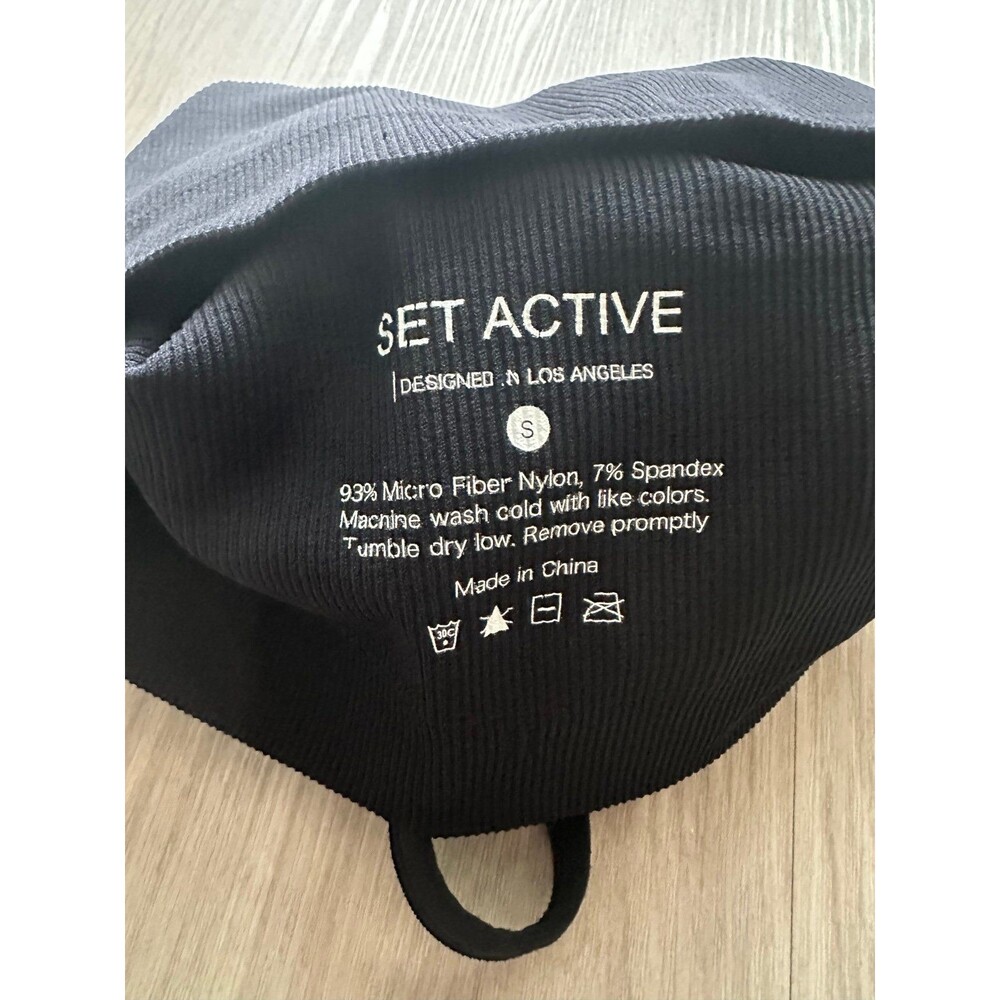 Set Active Black Ribbed Tank‎ size Small - Picture 3 of 3